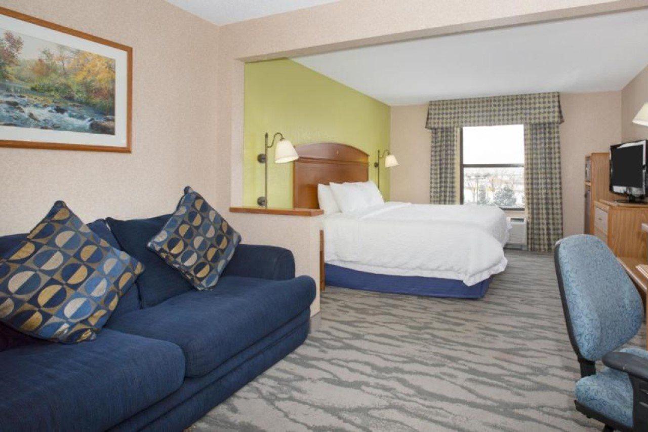 Baymont By Wyndham Thornton Hotel Exterior foto